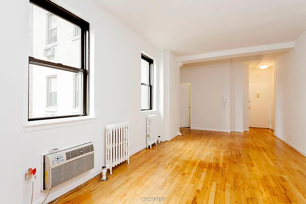 Rented by Town Residential | media 15