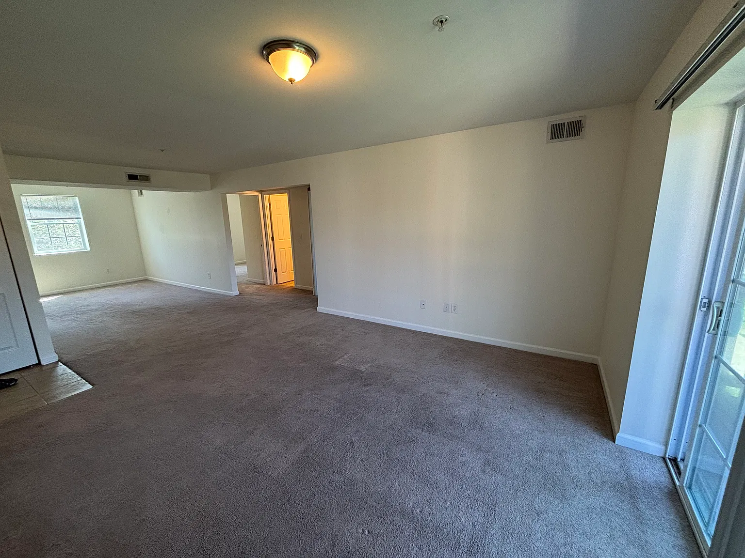 4008 Biddison Ln — Photo 2