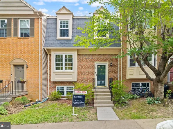 6168 Forest Creek Ct, Springfield, VA 22152