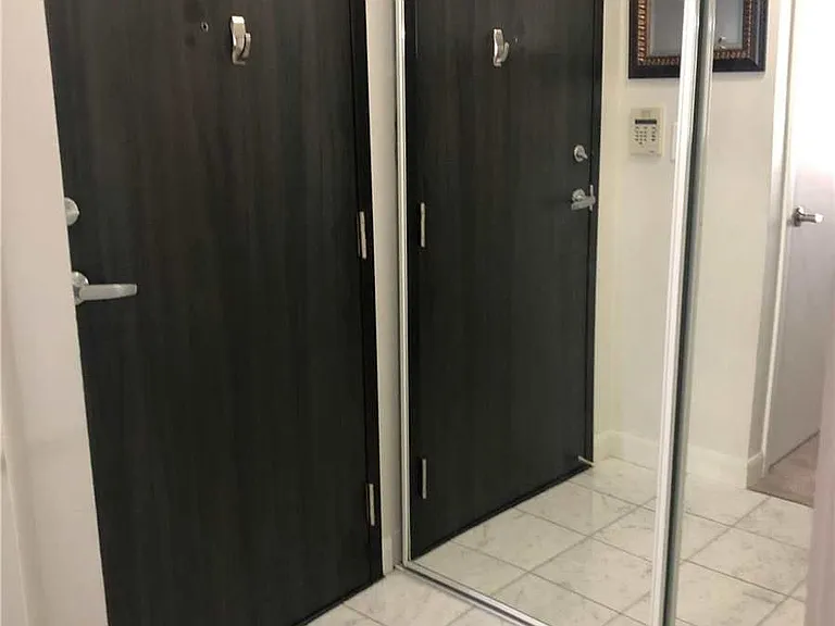 210 Victoria St #3210 — Photo 9