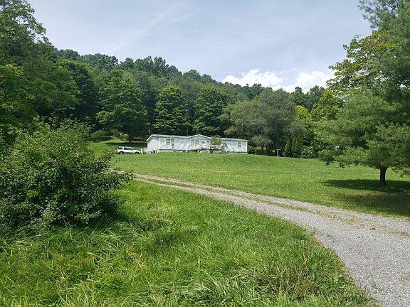 3rd image of 169 Whitetail Ln