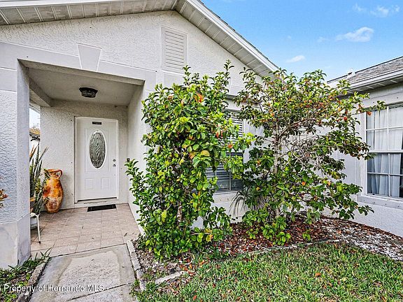 4th image of 7156 Hamilton Park Blvd