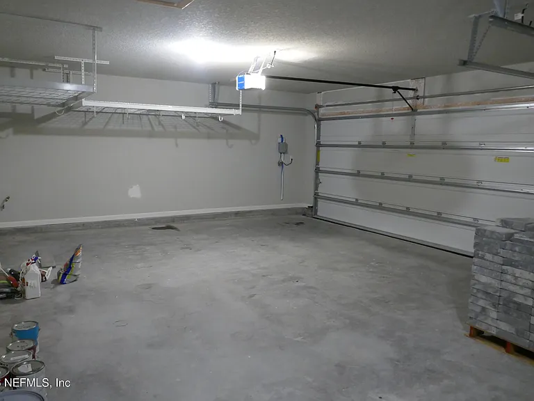 375 Great Lakes Ct — Photo 42