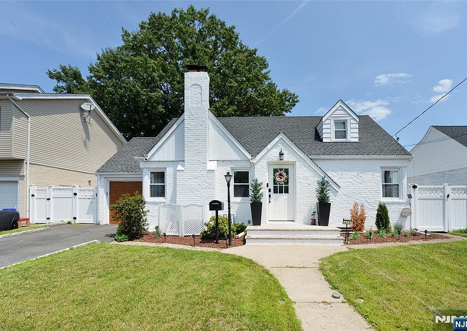 1st image of 612 Beech Ave