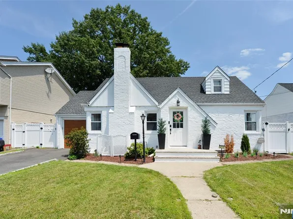 612 Beech Ave, Saddle Brook, NJ 07663