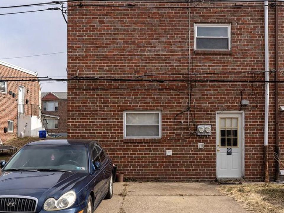 2nd image of 1962 Goodnaw St APT A