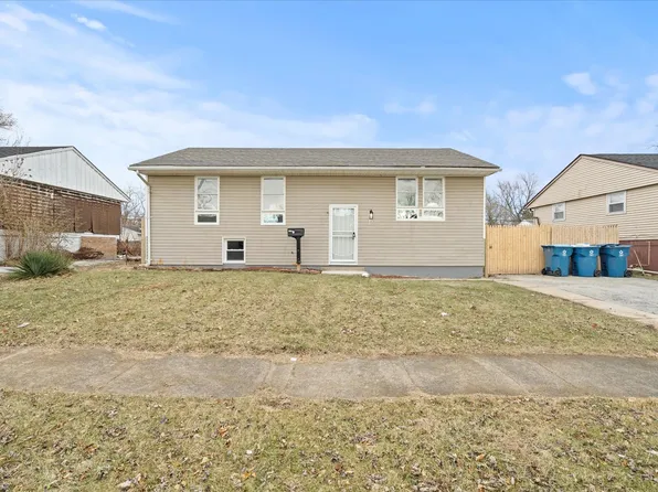 1875 Reichert Ave, Sauk Village, IL 60411