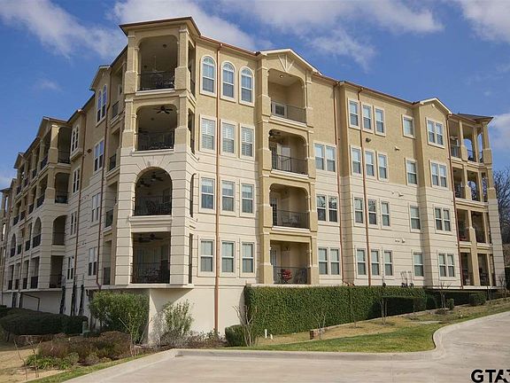 3rd image of 3351 Cascades Ct Unit 318