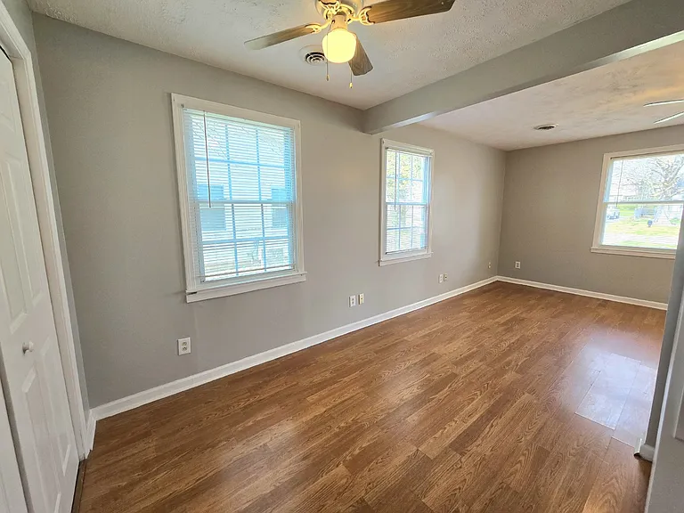 222 Burch Rd — Photo 10