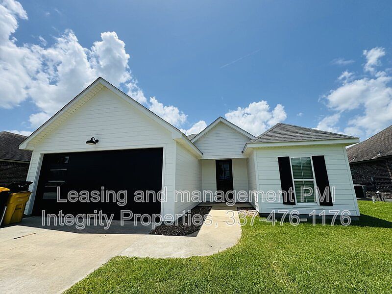 1st image of 605 Ira St