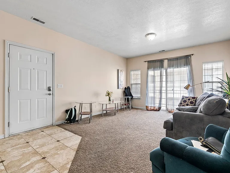 454 N Seven Peaks Blvd #317 — Photo 6