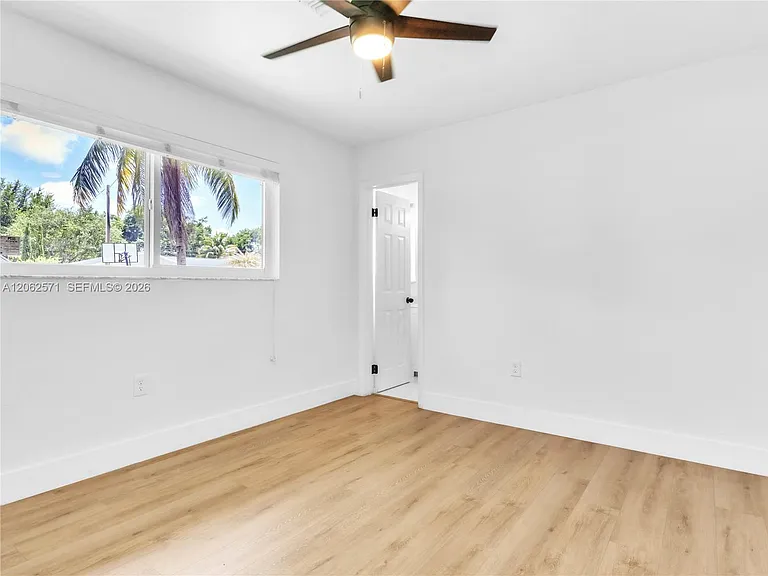 10015 SW 85th Ter — Photo 13