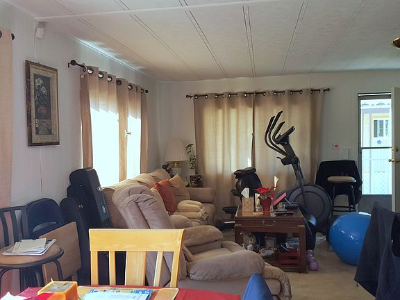 2nd image of 537 Hermitage Ct