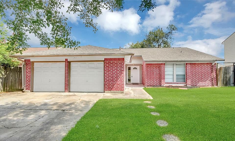 1st image of 16322 Espinosa Dr