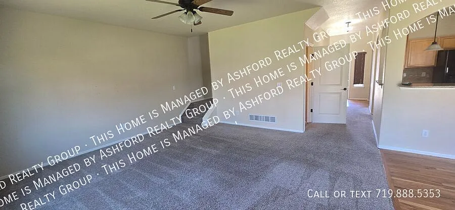 4 bed, 3.5 bath, 2968 sqft, $2,100 — Photo 2