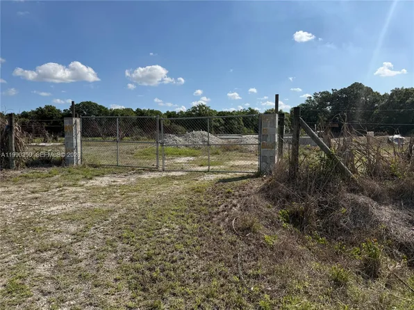 845 N Kennel St, Clewiston, FL 33440