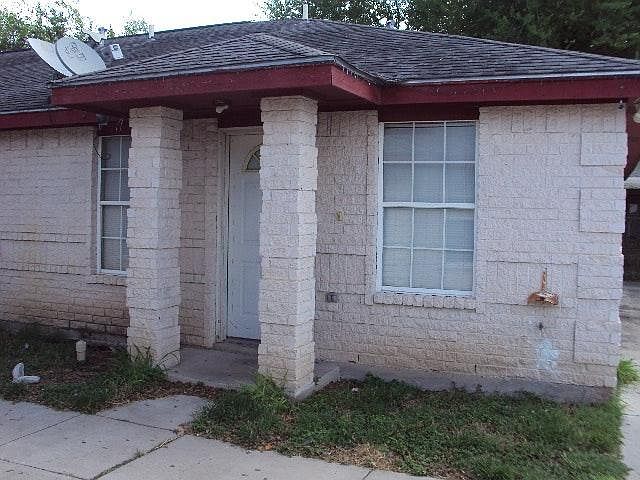 1st image of 2404 W Business Highway 83 APT B
