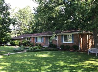 101 Golf Dr, Signal Mountain, TN 37377