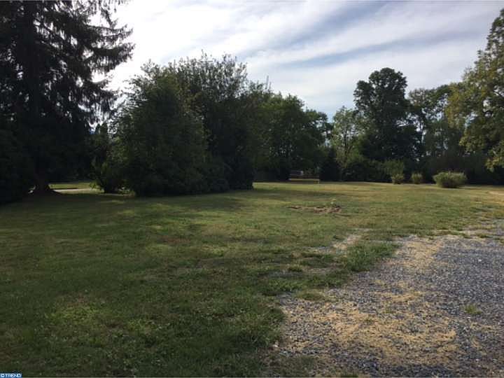 2nd image of 500 Gibraltar Rd