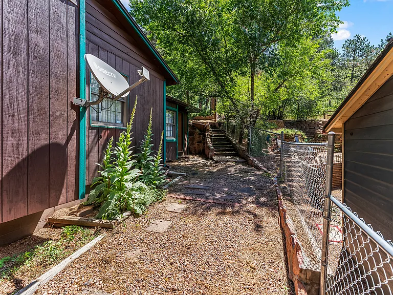 8234 W Highway 24 — Photo 19