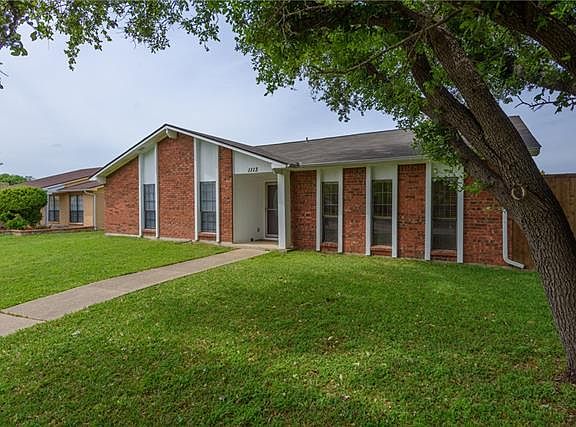 3rd image of 1113 Lombardy Dr