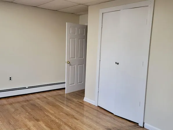 408 Chestnut St #2, Emmaus, PA 18049