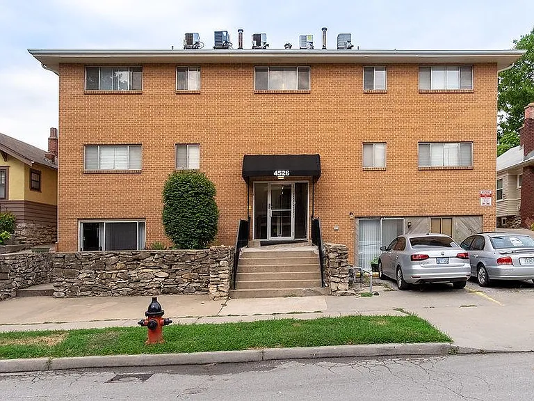 4521-4523 Jefferson Pennsylvania Ave #4526-4524 — Photo 1