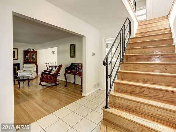 4th image of 2042 N Kensington St