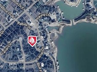 16 Bayside Dr, Bridgeport, TX 76426