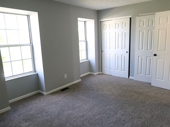 4th image of 196 Dell Ave