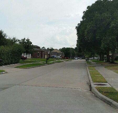 2nd image of 1704 Pamela Ln