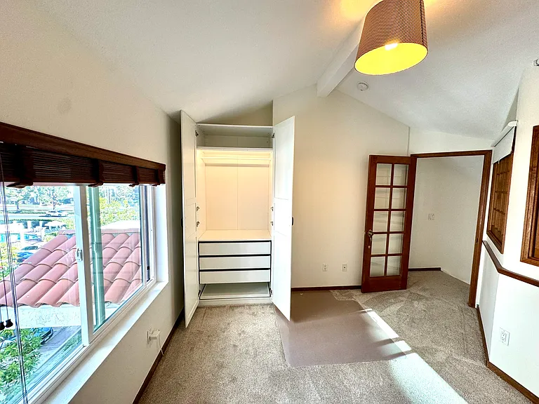Wardrobe in Extra bedroom/guest room/office in the loft.