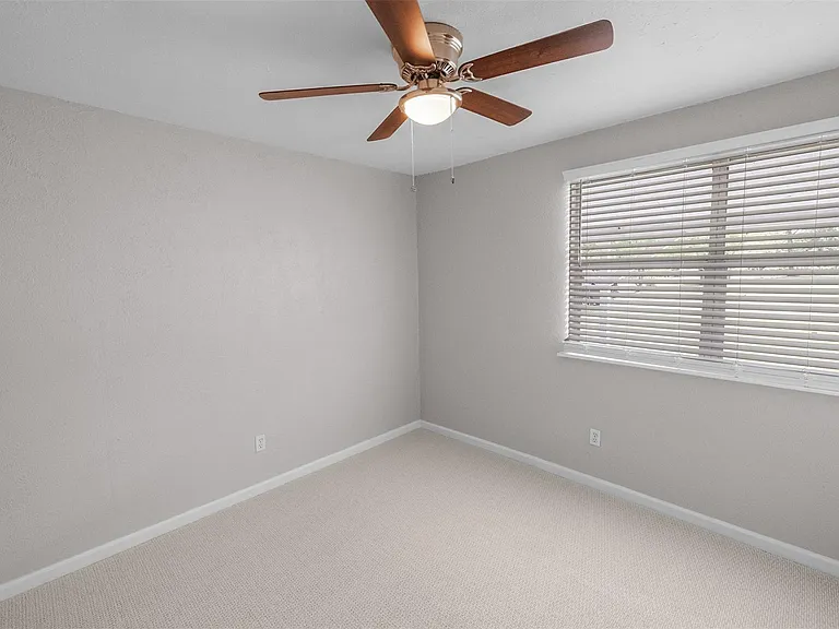 16766 Lake Cir — Photo 18