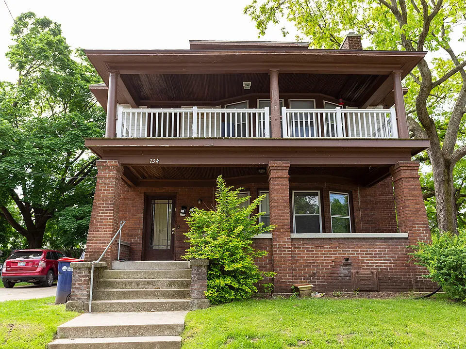 734 Watson St SW #2
