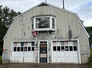 977 Dana Hill Rd, New Hampton, NH 03256