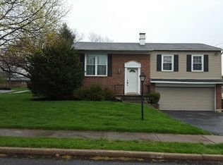 102 Park Pl, Camp Hill, PA 17011