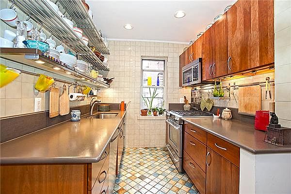 2nd image of 520 E 90th St APT 5G