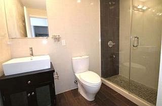 4th image of 3175 Emmons Ave #B3