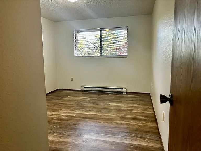 Kelsey House Apartments — Photo 9
