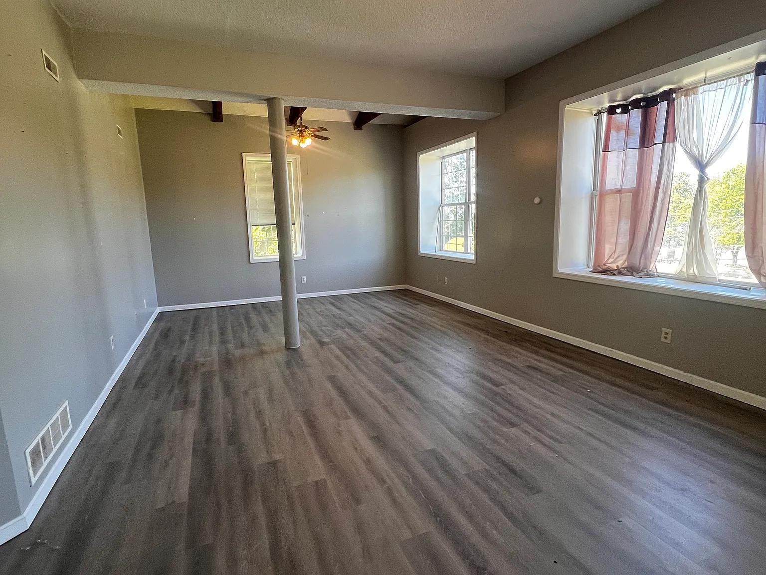 2 bed, $1,300 — Photo 1