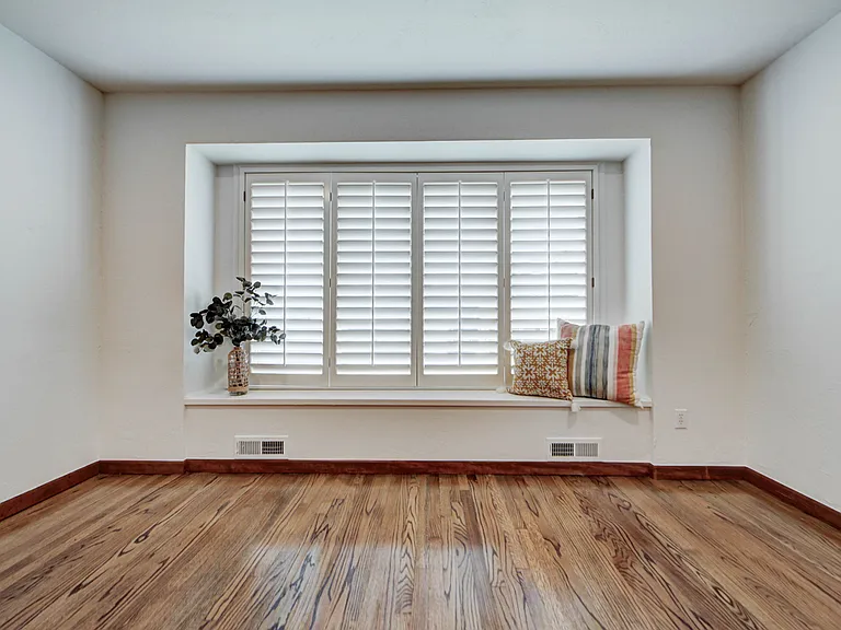 Large Window Bench in The Living Room