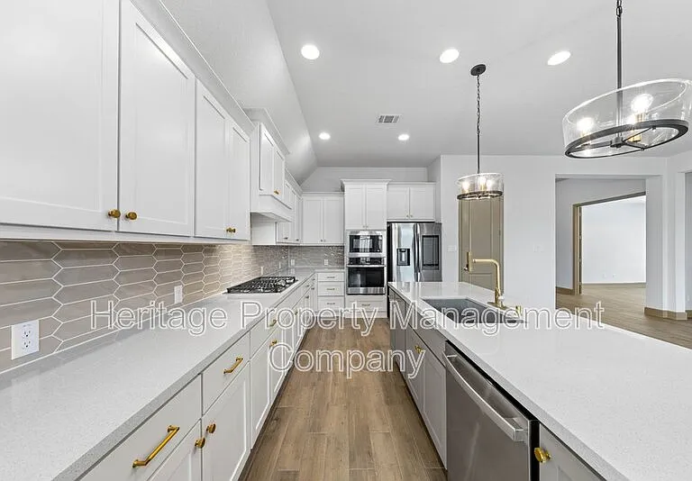 316 Hulda Trl — Photo 10