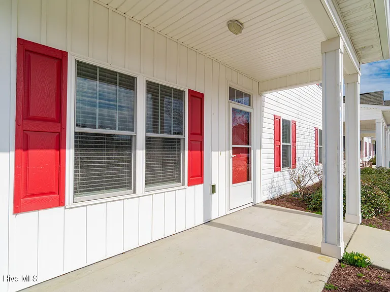 1103 Pirates Landing Dr — Photo 6