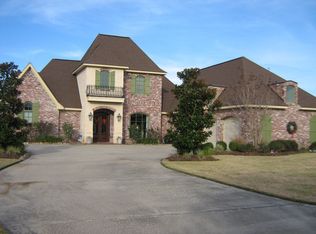 4250 Indigo Pl, Lake Charles, LA 70605