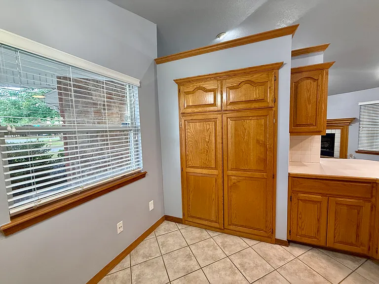 510 College Pl — Photo 15