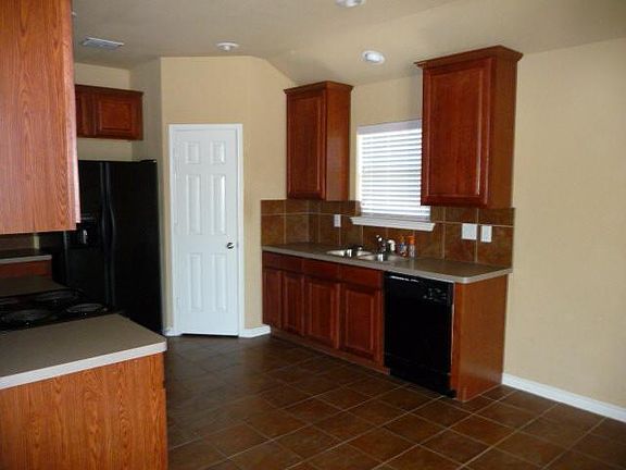 5th image of 4276 Sweet Clover Ln