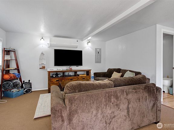 5th image of 38819 Orville Road E