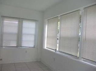 1955 Wiley St, Hollywood, FL 33020