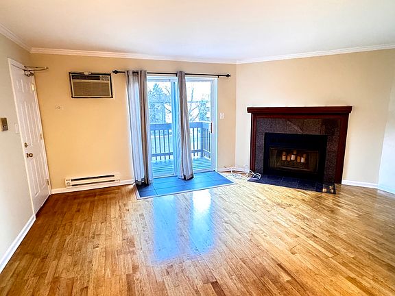 5th image of 511 E Spruce Dr APT 3A