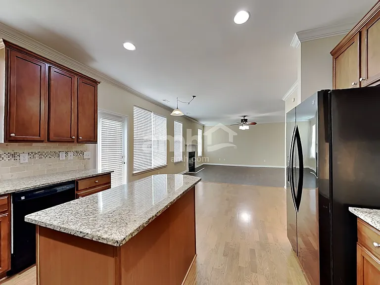 1748 Main Divide Dr — Photo 4